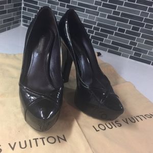 Louis Vuitton Tamara MomogramAmarante Verona Heels